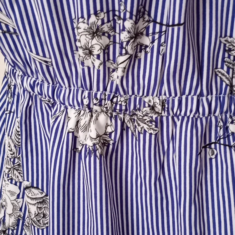 A Hint of Blush Blue White Floral Stripe Mini Dress Size M - Picture 8 of 14